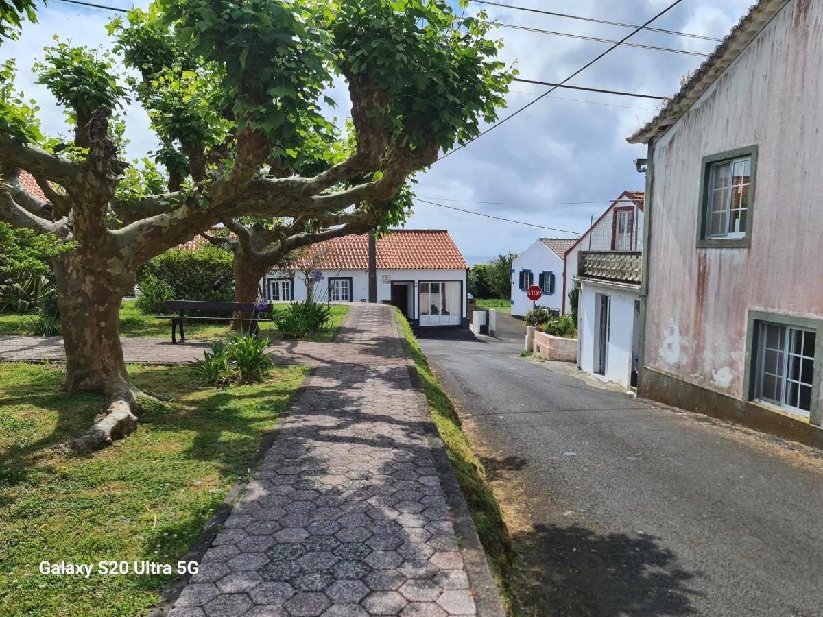 Al Luso Brasileiro Apartment Lajes das Flores Luaran gambar